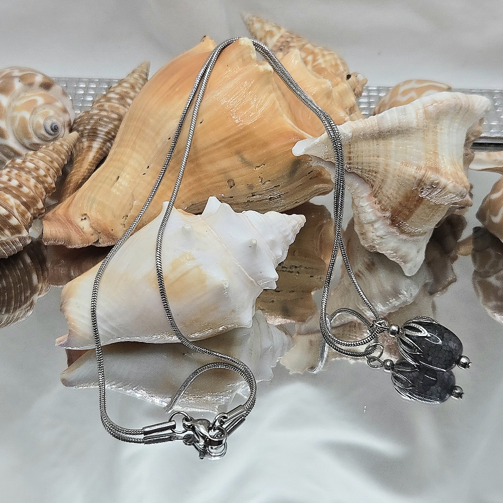 Elegant Stainless Steel Dragon Vein Agate B Pendant